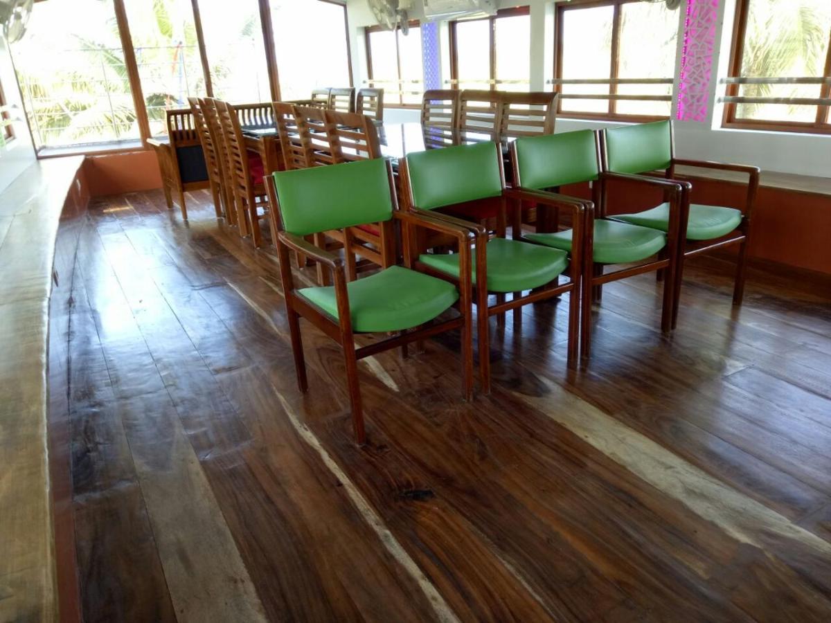 Marari Houseboat Mararikulam Exterior foto