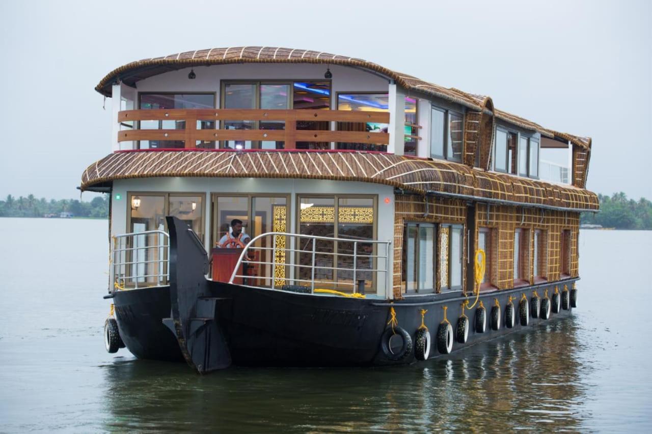 Marari Houseboat Mararikulam Exterior foto