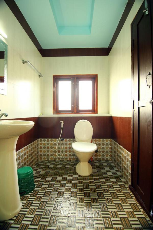 Marari Houseboat Mararikulam Exterior foto