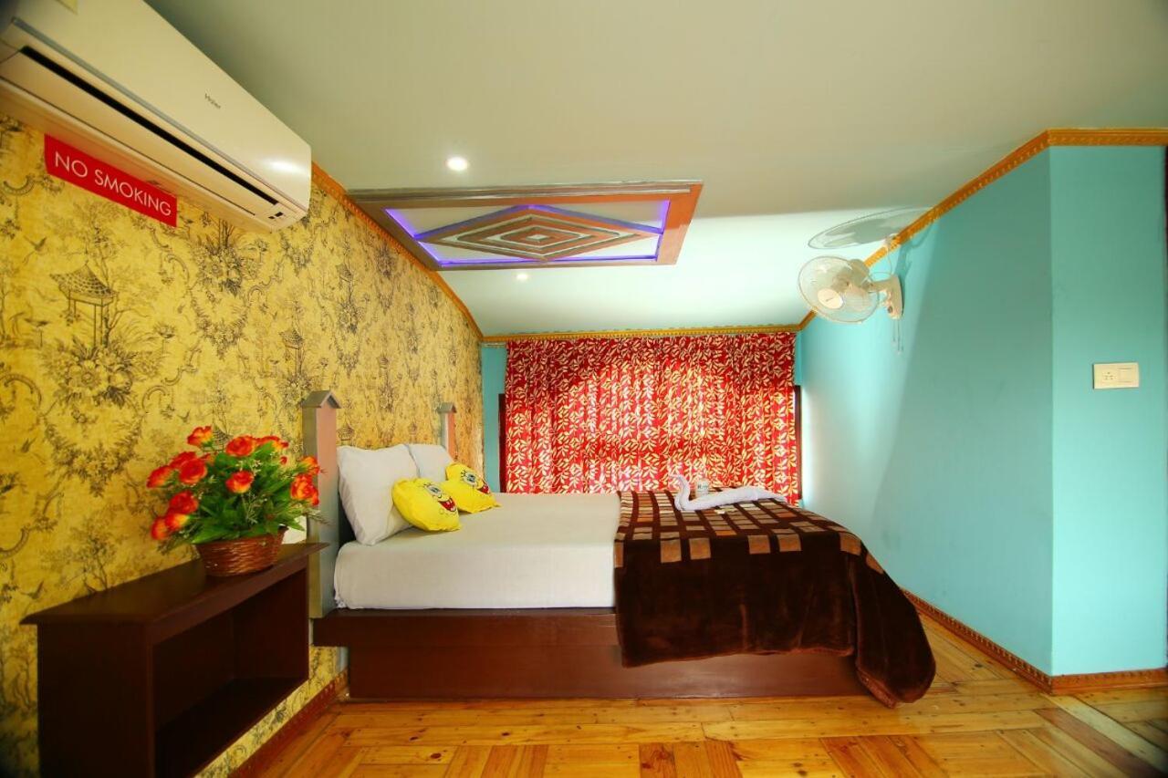 Marari Houseboat Mararikulam Exterior foto
