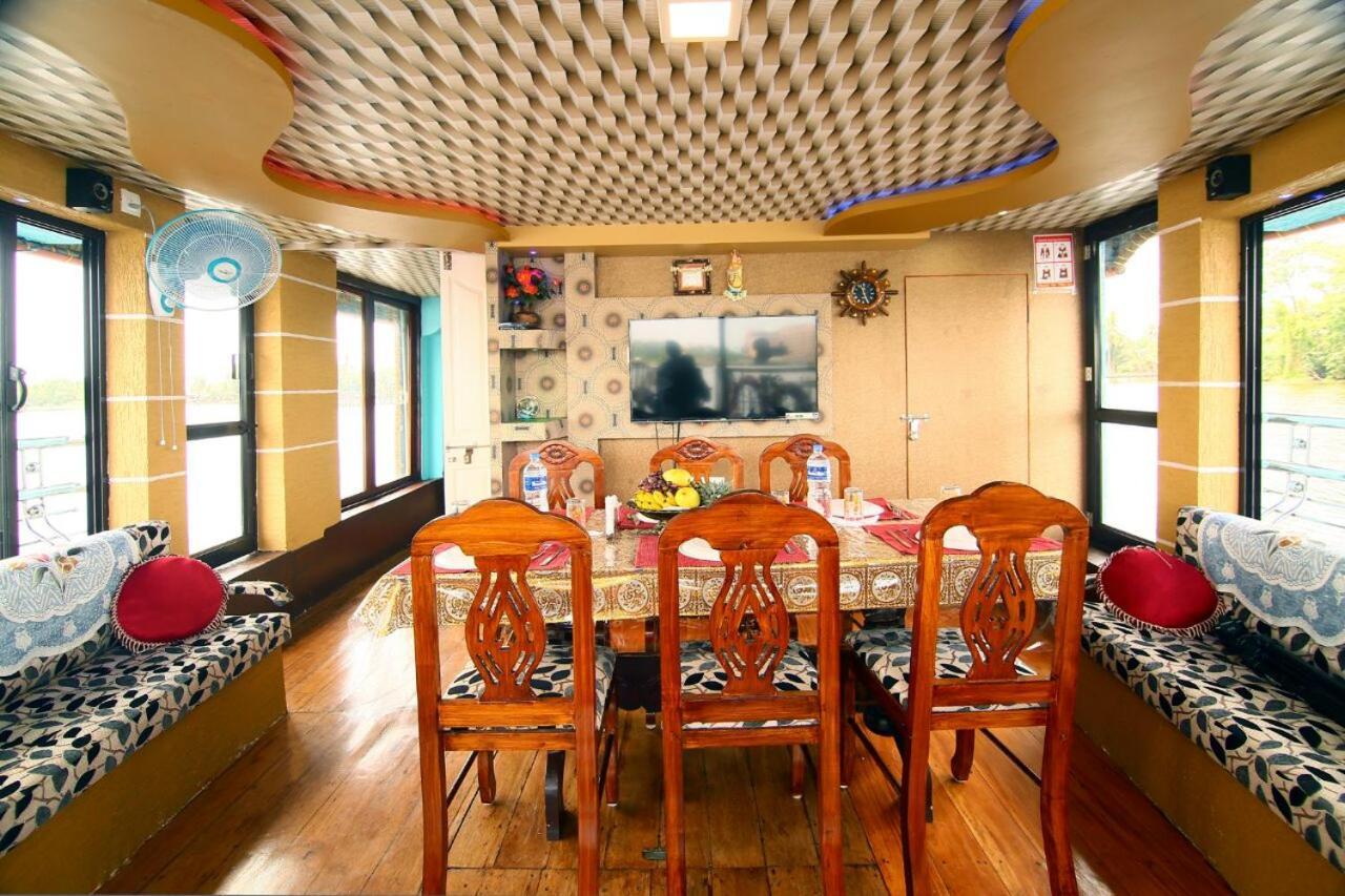 Marari Houseboat Mararikulam Exterior foto