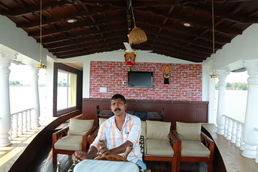 Marari Houseboat Mararikulam Exterior foto